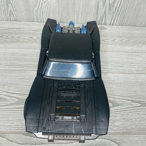 Batmobile No. 67833 Reving Lights and Sounds DC Comics 13" toy car black Batman - Picture 6 of 14